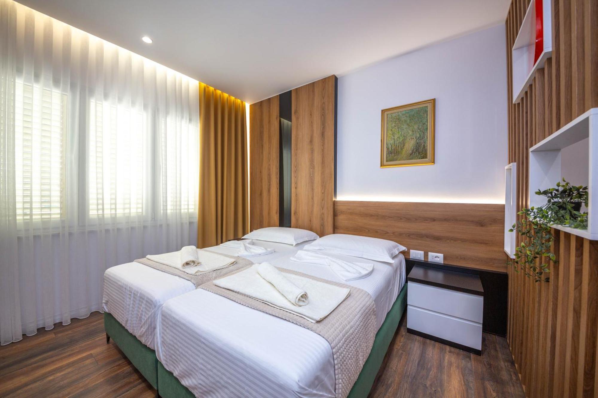 Apartment Downtown Boutique Tirana
