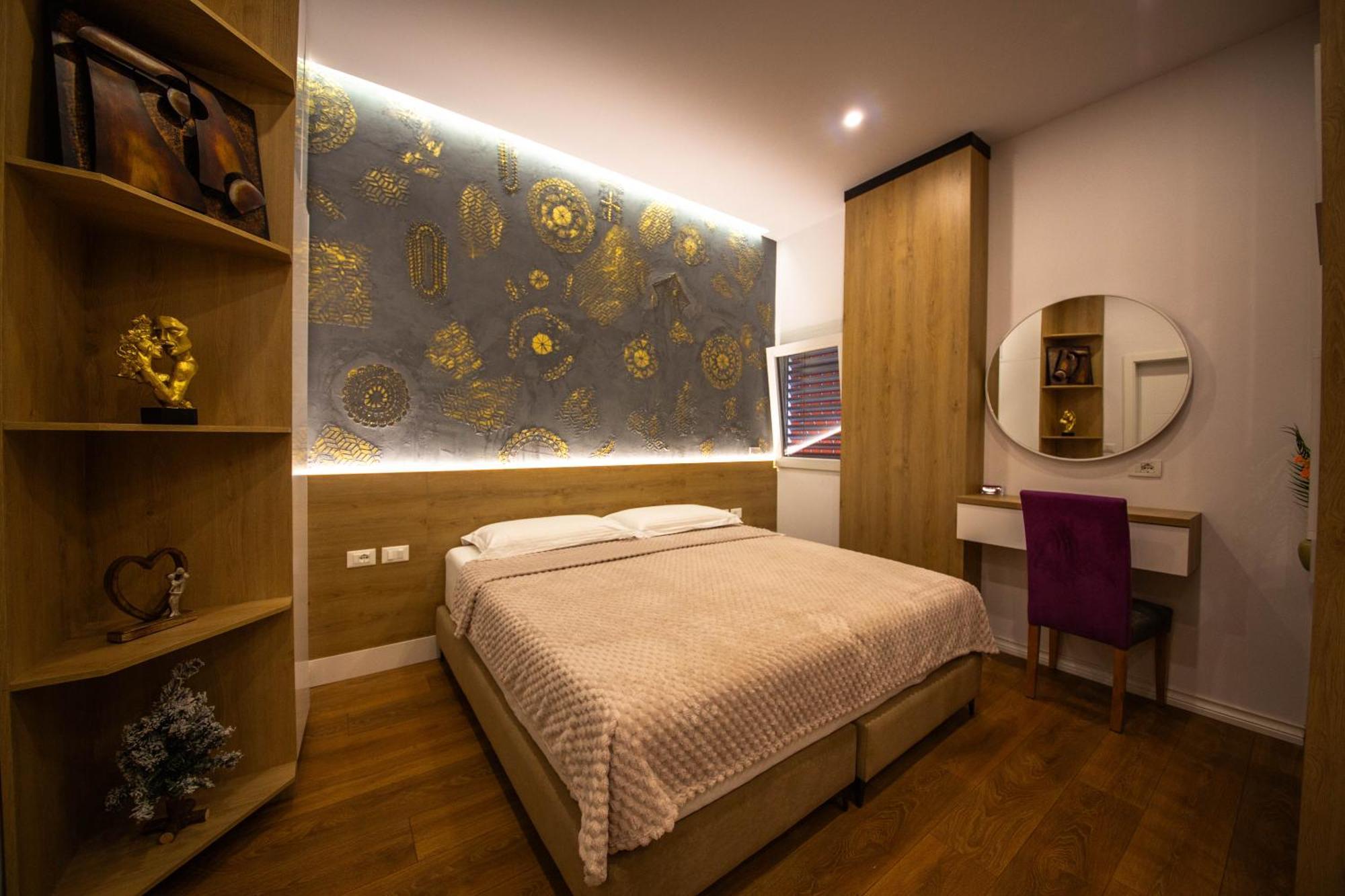 Downtown Boutique * Tirana