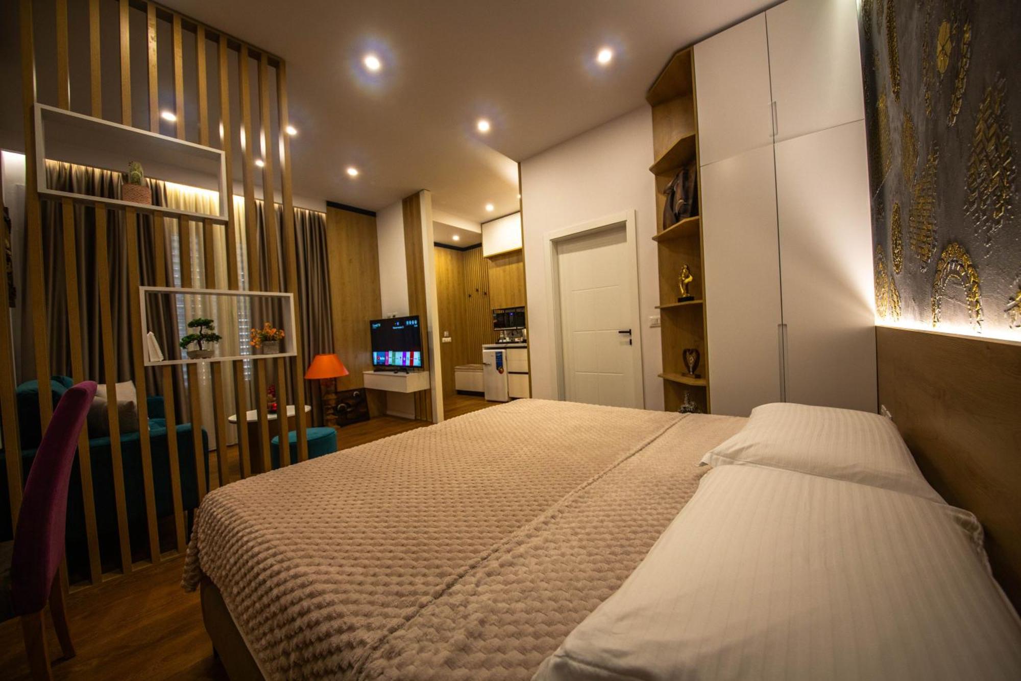 Downtown Boutique Apartment